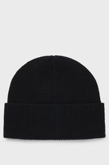 CASHMERE BEANIE HAT WITH LOGO PLAQUE